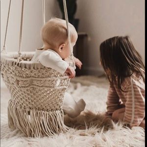 Finn and Emma macrame baby swing, good as new condition